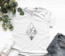 Load image into Gallery viewer, Explore t shirt wanderlust travel shirt road trip traveler gift vacation t shirt women 90s young grunge tumblr tees tops-J806